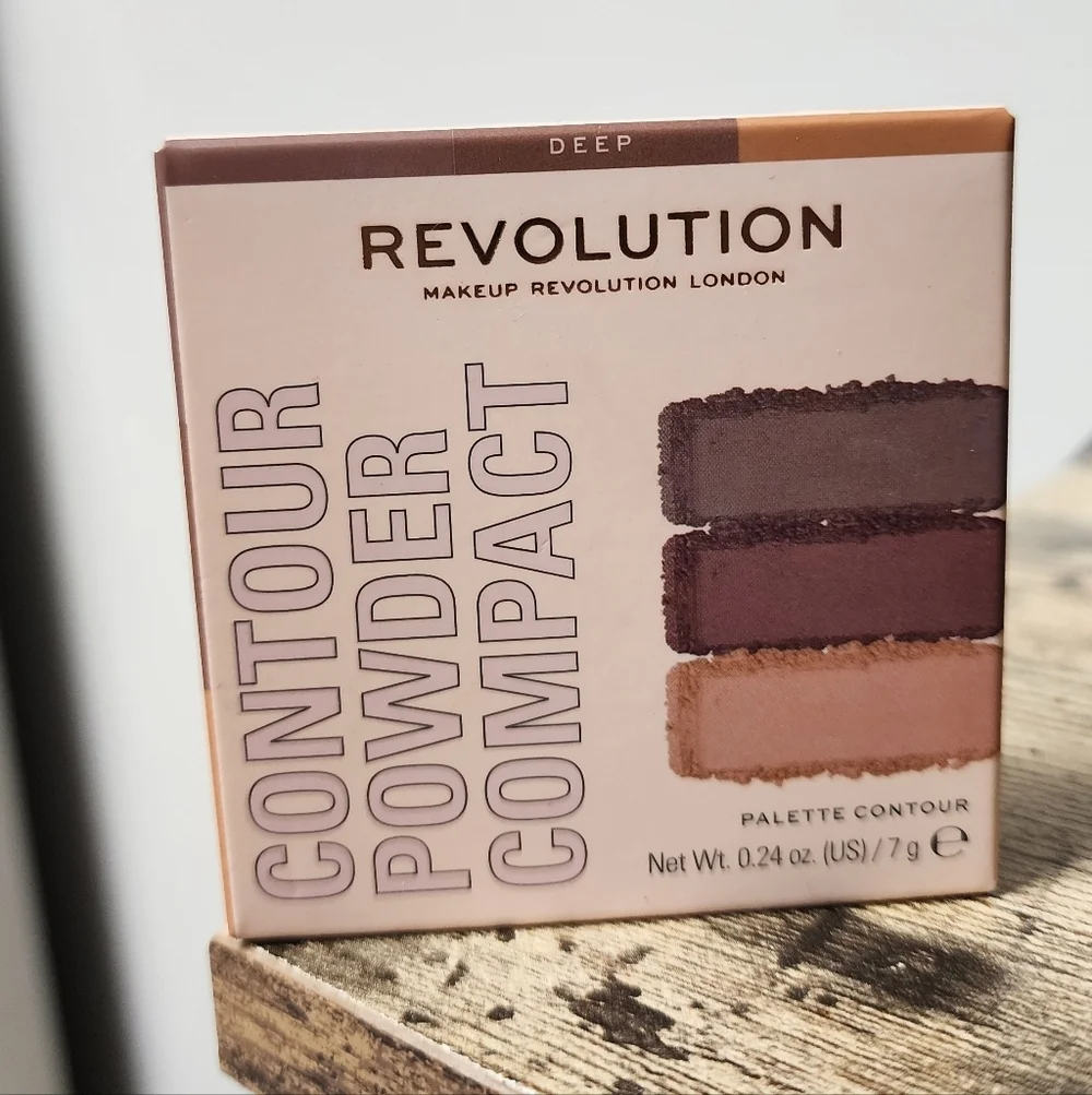 Makeup Revolution Contour Powder Compact - Deep Palette New